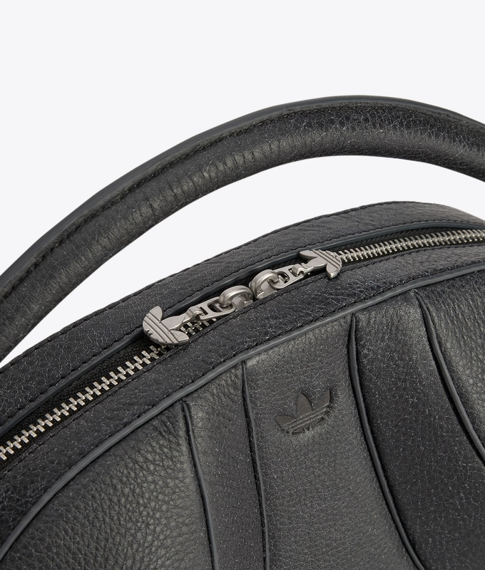 X AVAVAV SCULPTED BAG
