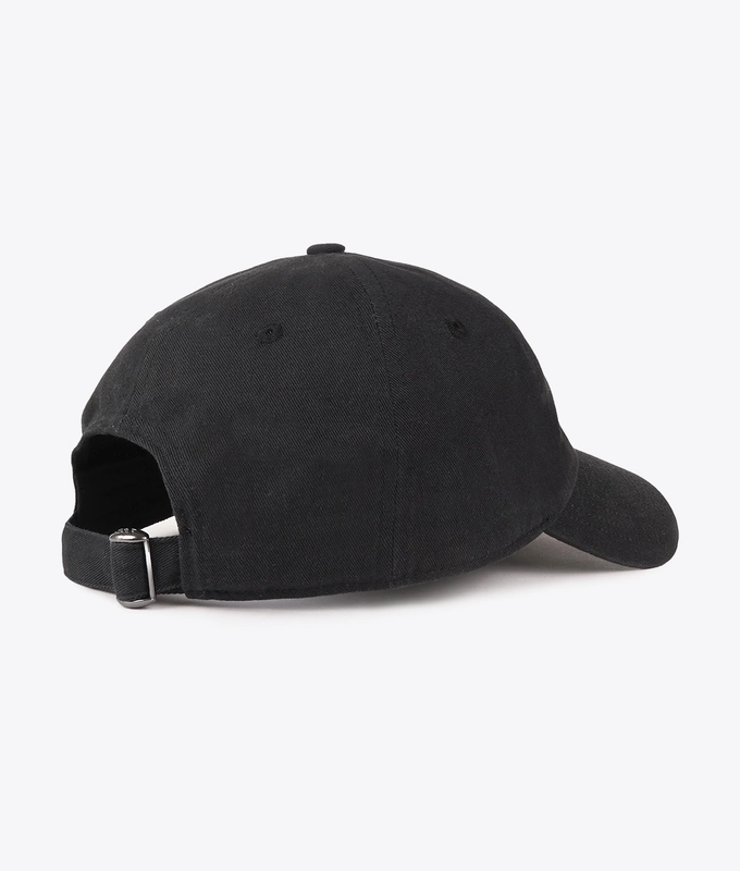 HEALTH  WELLNESS CLUB NEW YORK HAT
