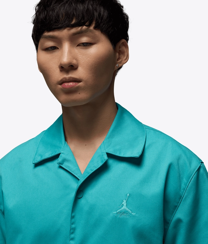 ESSENTIALS STATEMENT WASHED SHIRT