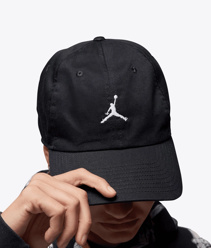 CLUB UNSTRUCTURED CURVED BILL CAP