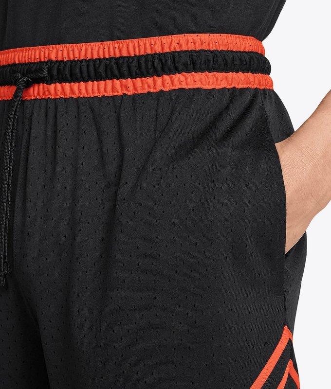 DRI-FIT SPORT DIAMOND SHORT