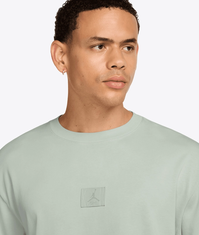 FLIGHT ESSENTIALS WASHED 85 SHORT SLEEVE CREW T-SHIRT