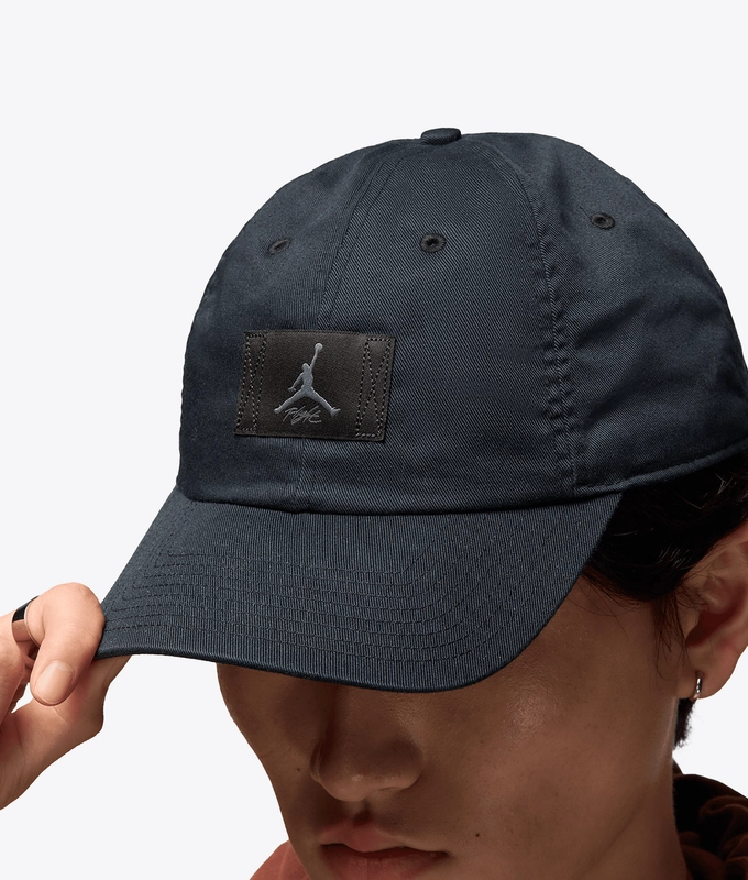 CLUB UNSTRUCTURED ADJUSTABLE CAP