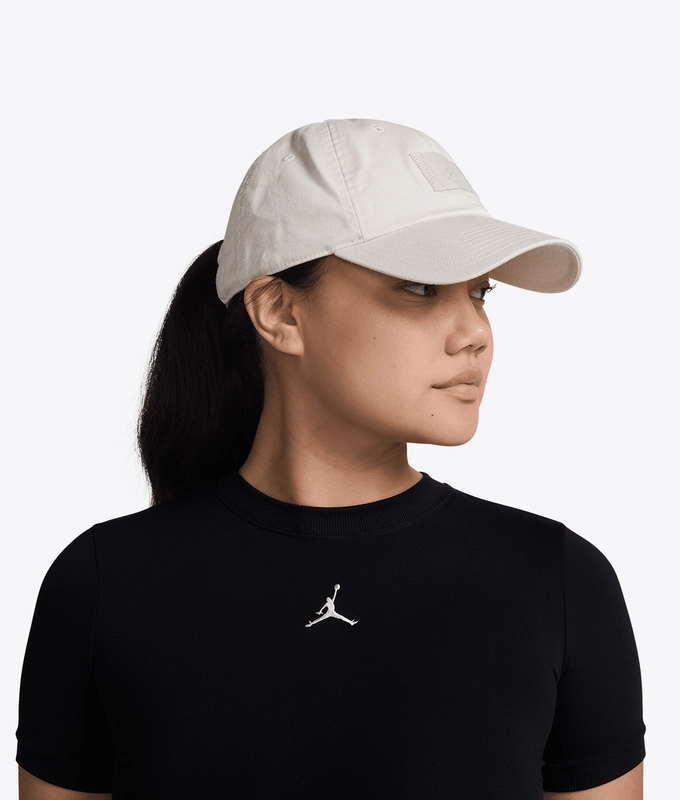 CLUB UNSTRUCTURED ADJUSTABLE CAP