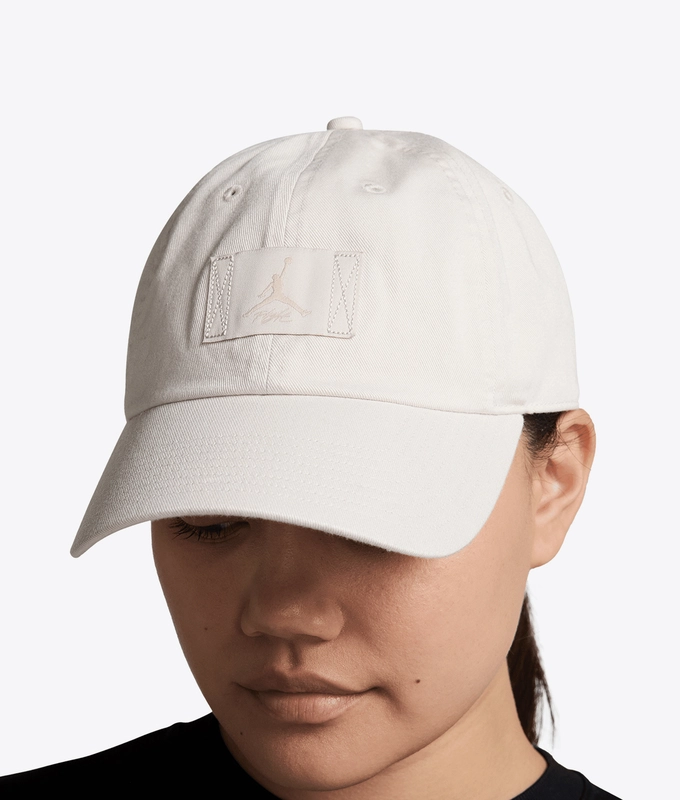 CLUB UNSTRUCTURED ADJUSTABLE CAP