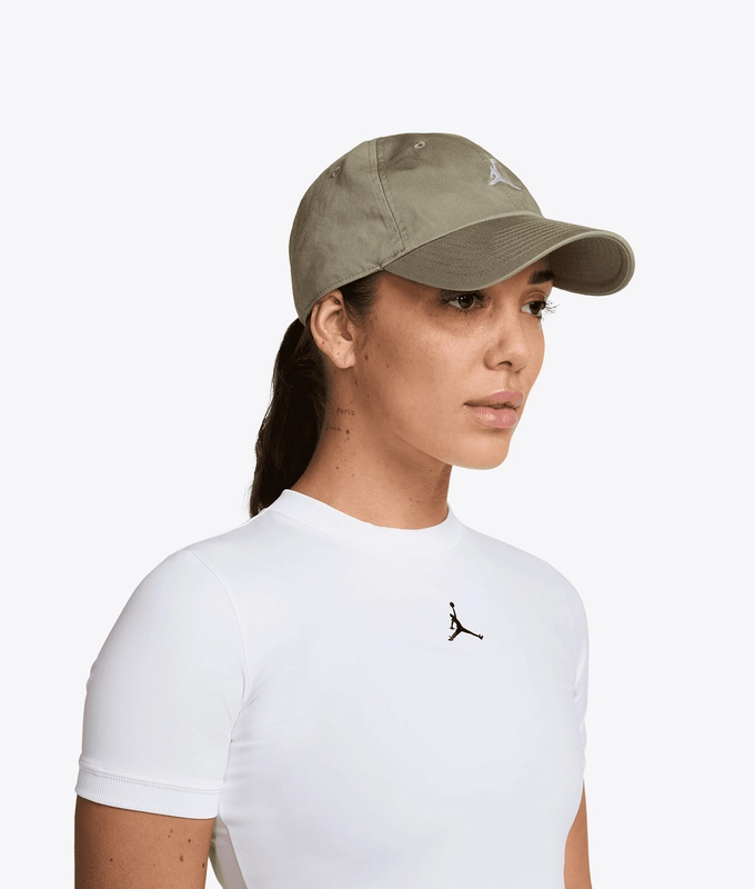 CLUB UNSTRUCTURED CURVED BILL CAP