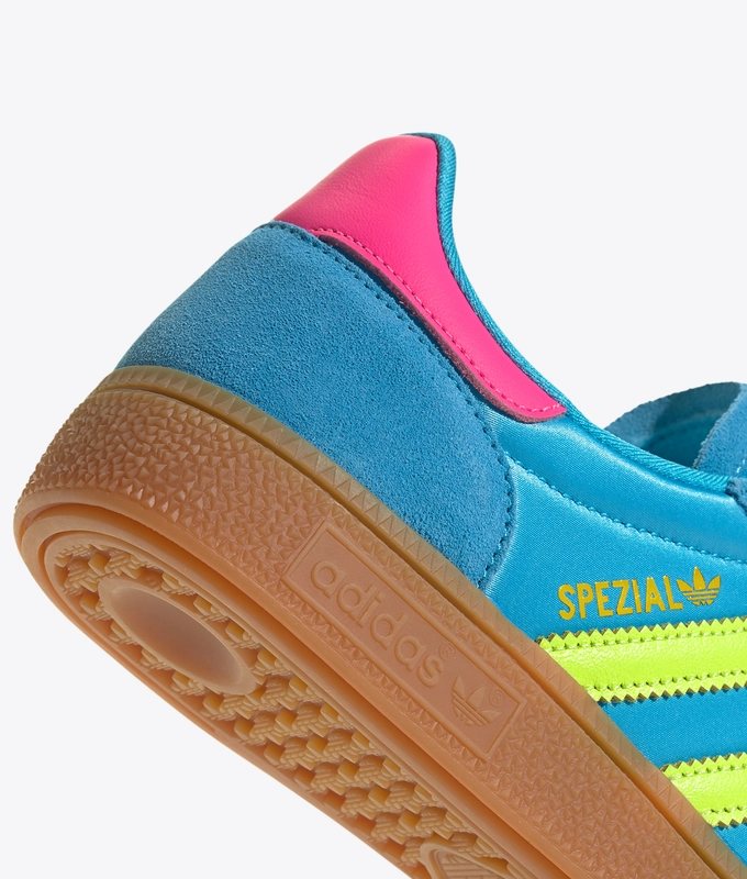 HANDBALL SPEZIAL