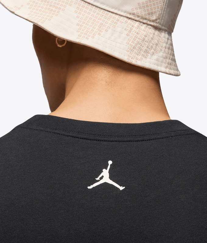 GOAT GRAPHIC SHORT SLEEVE CREW T-SHIRT
