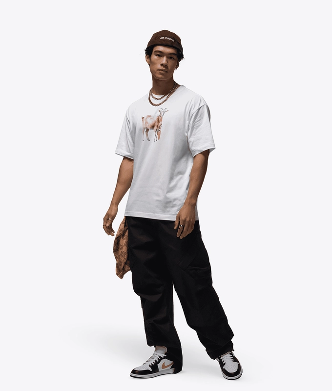 GOAT GRAPHIC SHORT SLEEVE CREW T-SHIRT