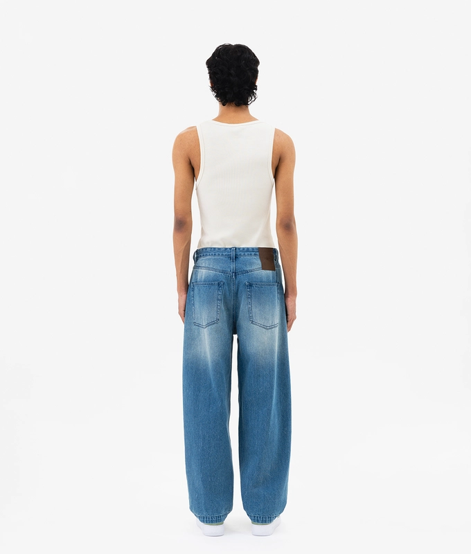 Barrel Leg Jeans