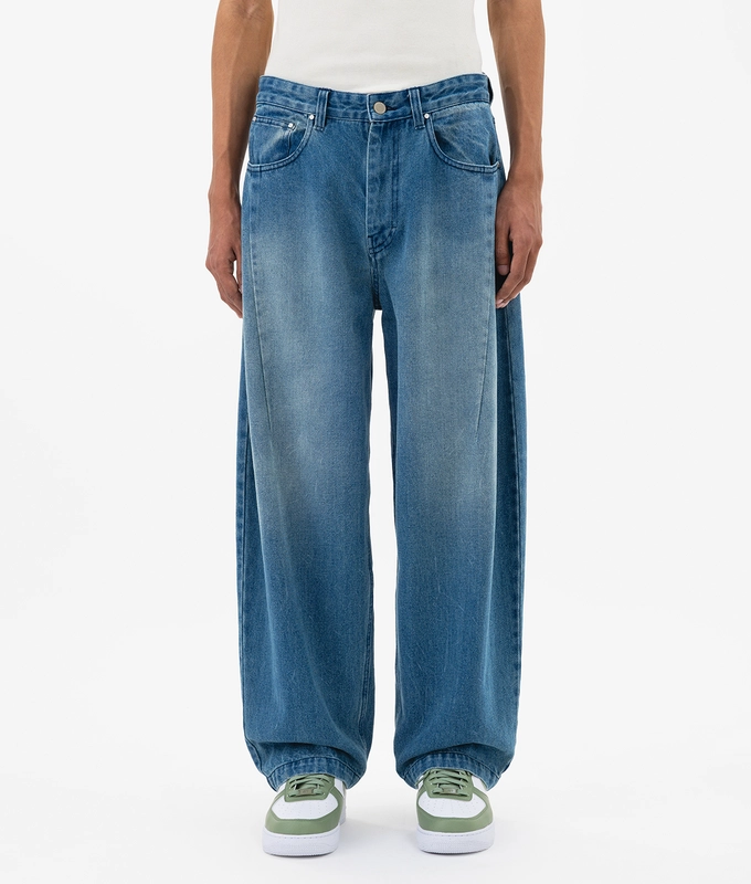 Barrel Leg Jeans