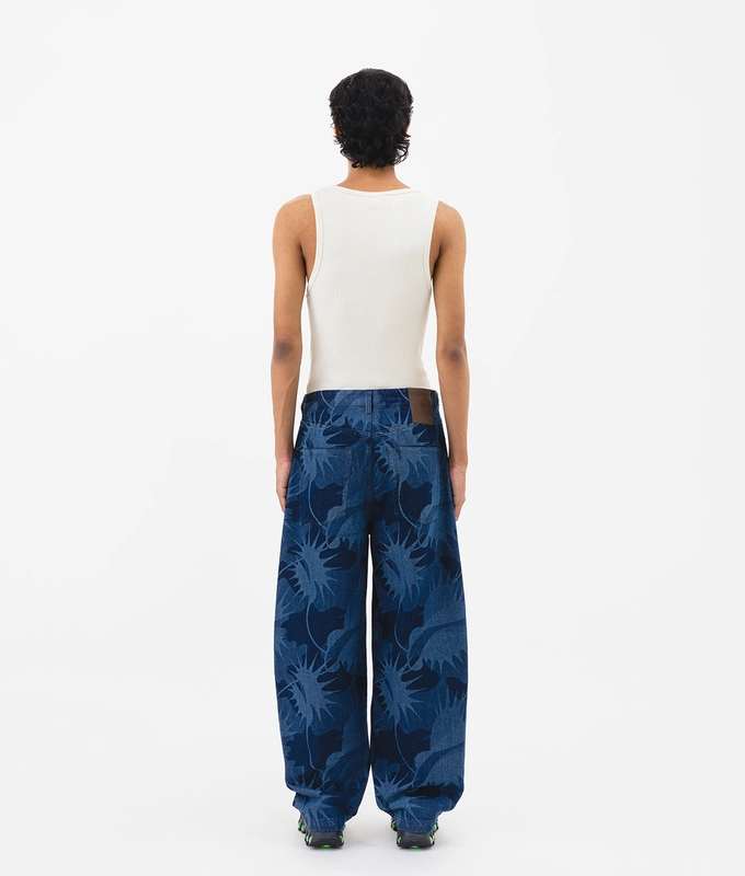 Barrel Leg Jeans