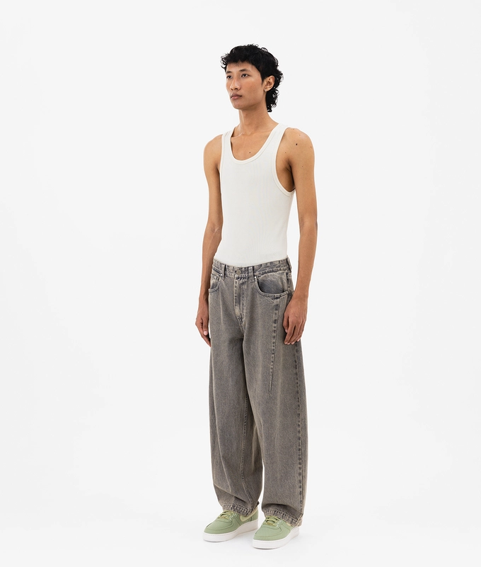Barrel Leg Jeans