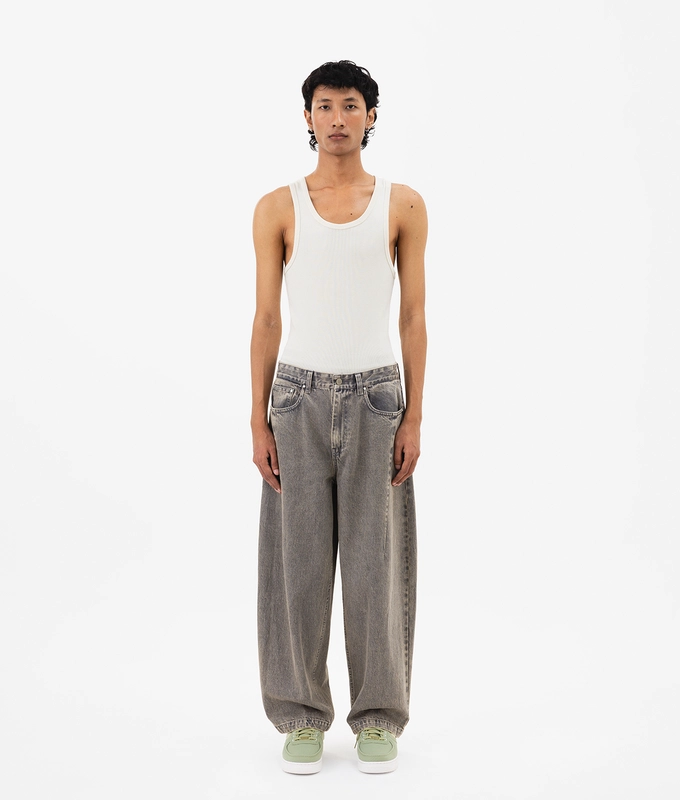 Barrel Leg Jeans