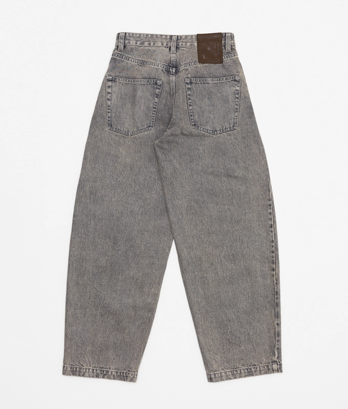 Barrel Leg Jeans