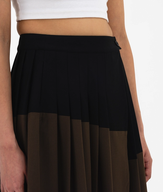Pleated Skirt