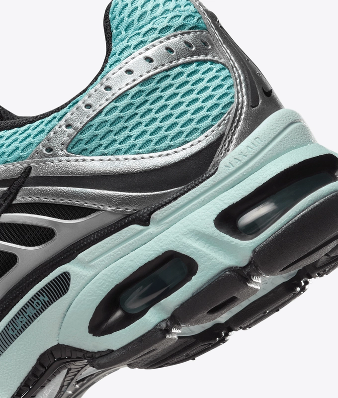 AIR MAX MOTO 2K