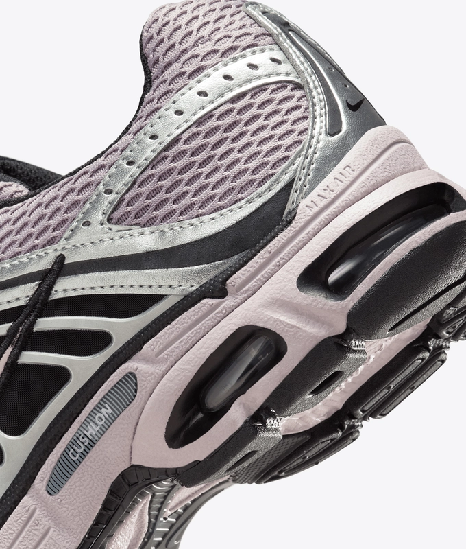 AIR MAX MOTO 2K