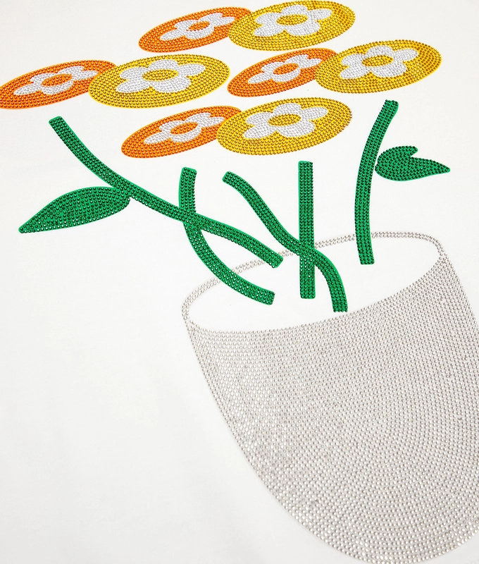 CLASSIC FLOWER RHINESTONE GRAPHIC T-SHIRT