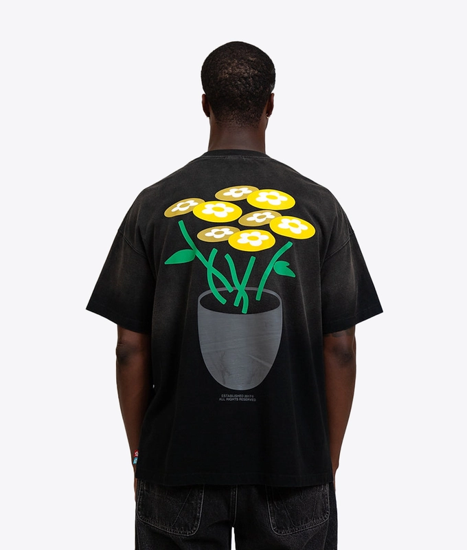 VINTAGE FLOWER GRAPHIC T-SHIRT