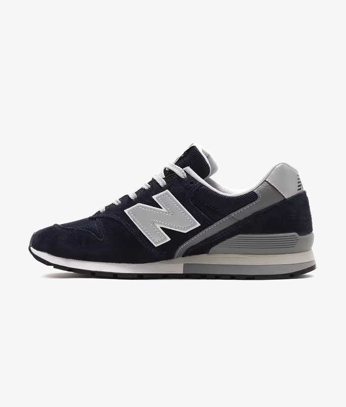 996