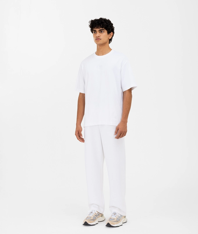 ESSENTIALS T-SHIRT