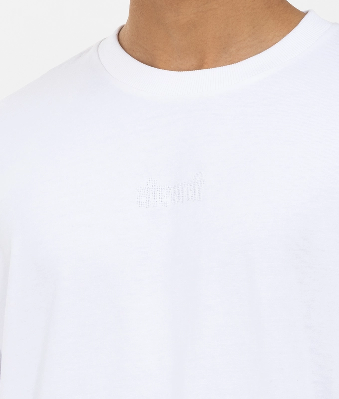 ESSENTIALS T-SHIRT