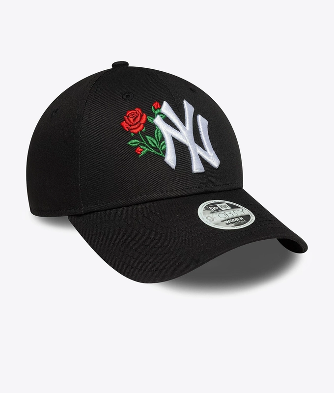 9FORTY ROSE EMBROIDERED NEW YORK YANKEES ADJUSTABLE CAP