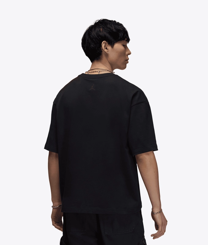 FLIGHT ESSENSTIALS BOXY SHORT SLEEVE CREW T-SHIRT