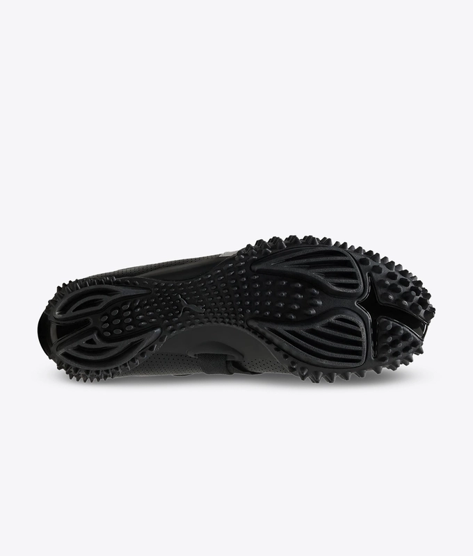 MOSTRO PERFORATED