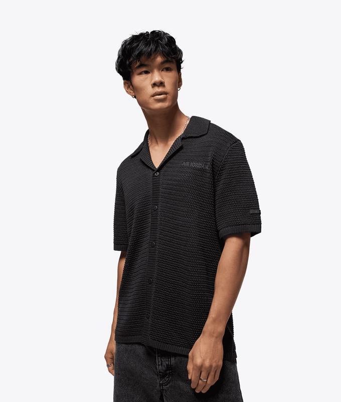 KNIT SHORT SLEEVE TOP