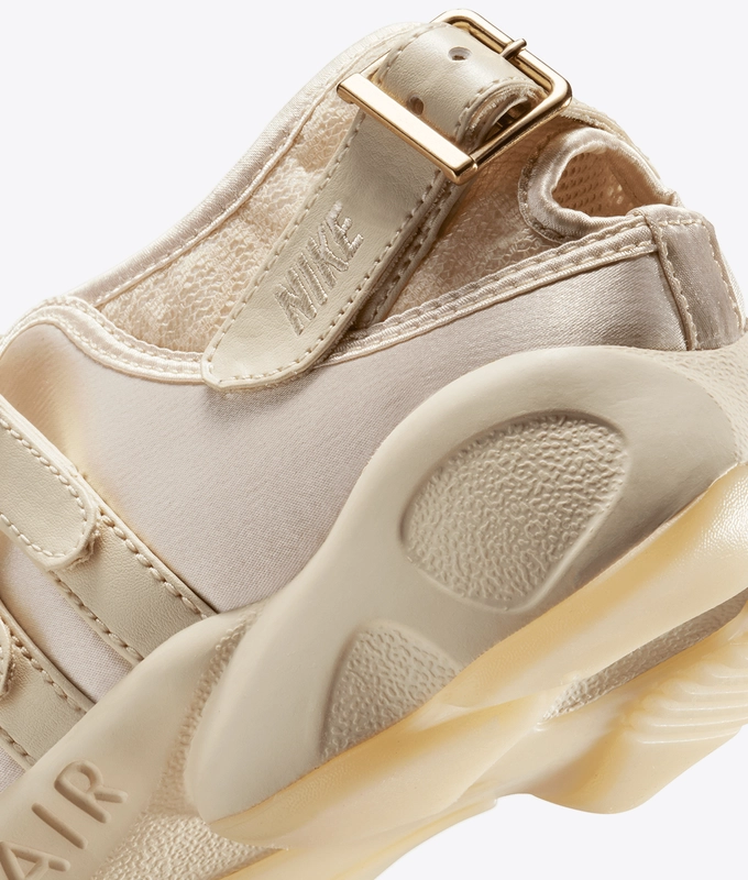AIR RIFT