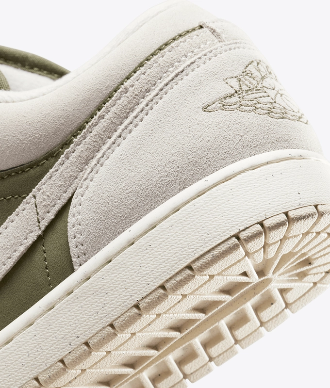 AIR JORDAN 1 LOW SE