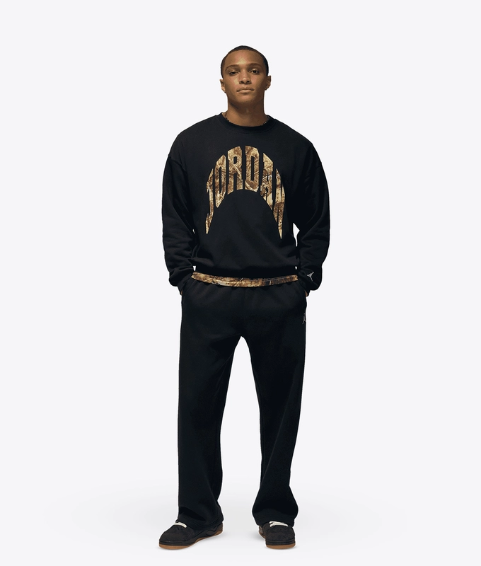 BROOKLYN REALTREE GRAPHIC CREW SWEATSHIRT