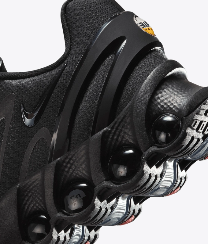 AIR MAX DN8