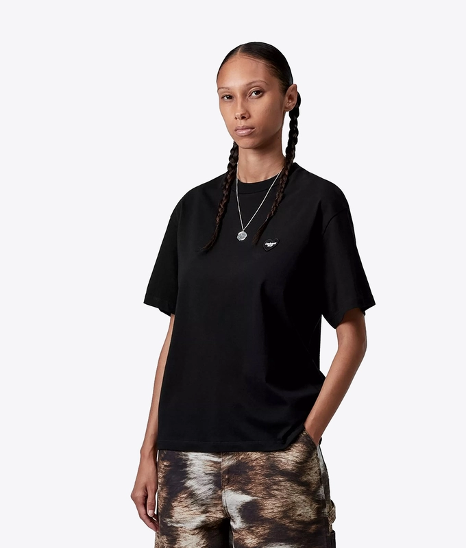 SHORT SLEEVE HEART PATCH T-SHIRT