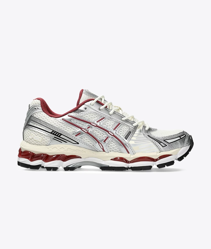 GEL-KAYANO 121