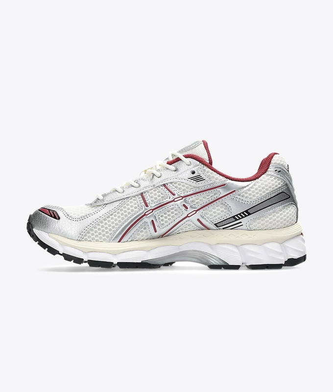 GEL-KAYANO 121