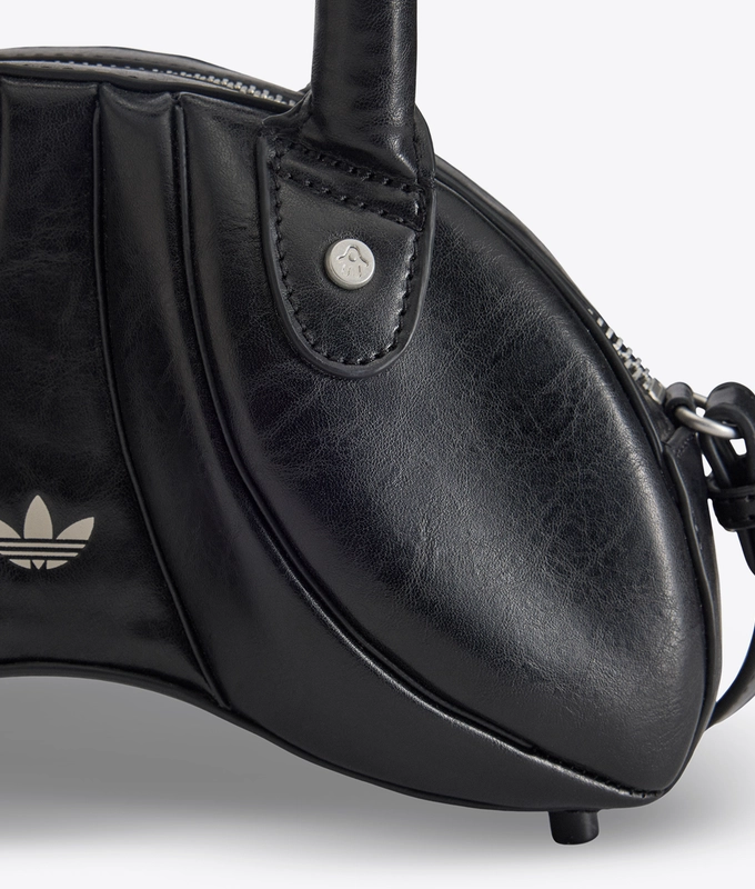 X AVAVAV SCULPTED PU BAG