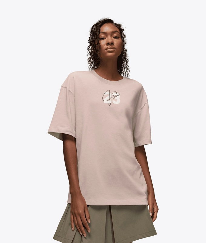 BROOKLYN GIRLFRIEND GRAPHIC TEE