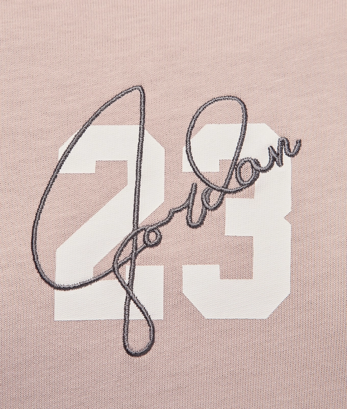 BROOKLYN GIRLFRIEND GRAPHIC TEE