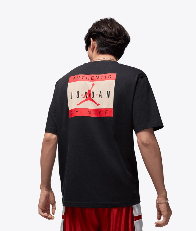 AUTHENTIC GRAPHIC TEE