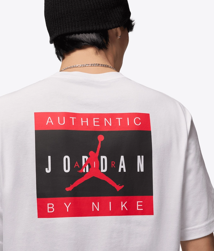 AUTHENTIC GRAPHIC TEE