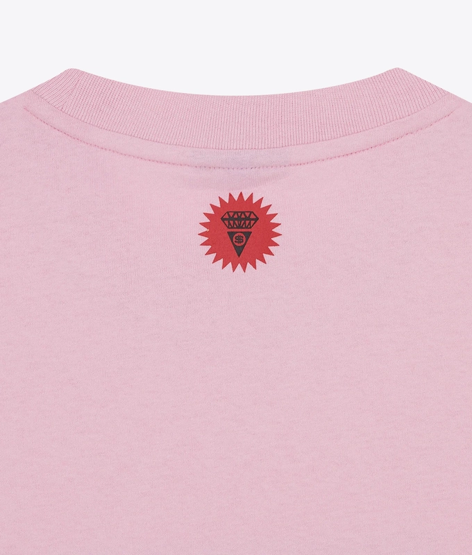 STICKER GRAPHIC T-SHIRT