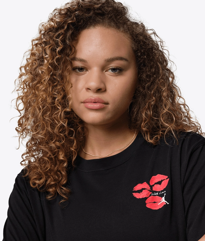 JORDAN FLIGHT GIRLFRIEND KISS GRAPHIC TEE