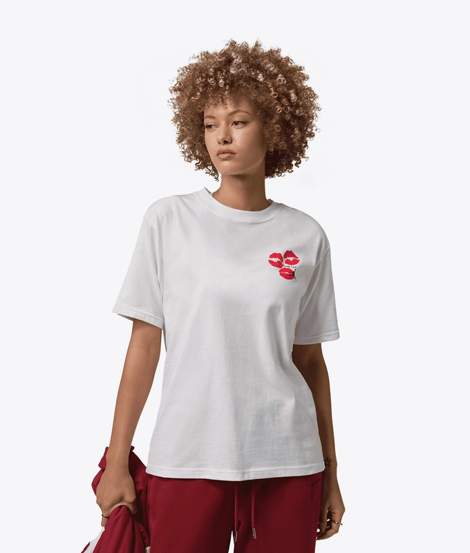 JORDAN FLIGHT GIRLFRIEND KISS GRAPHIC TEE