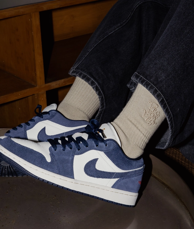 VegNonVeg Crew Socks