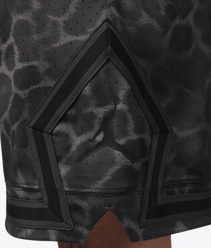JORDAN SPORT DRI-FIT PRINTED DIAMOND SHORT