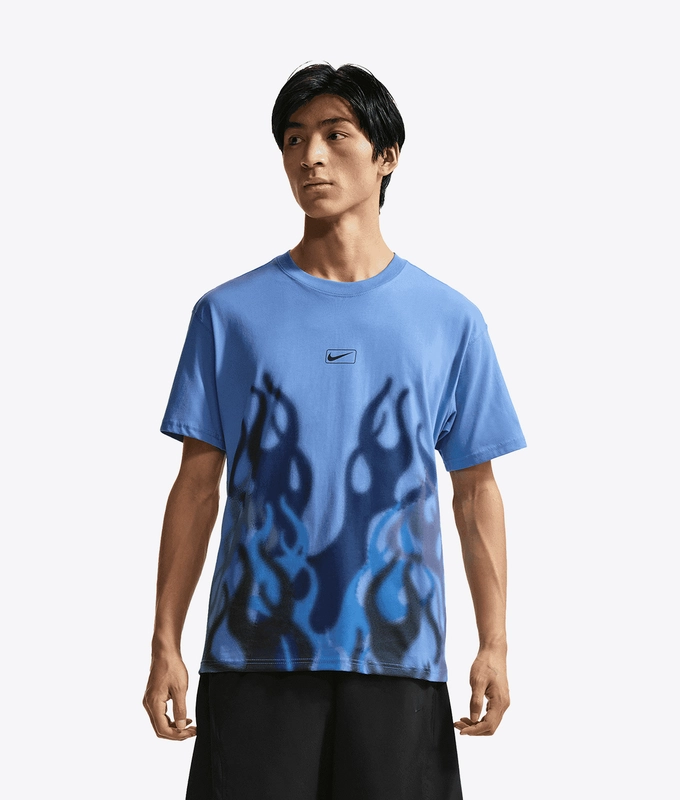 SPORTSWEAR GENDER NEUTRAL GRAPHIC TEE