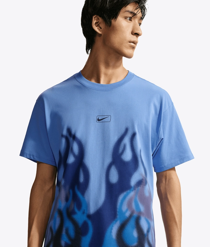 SPORTSWEAR GENDER NEUTRAL GRAPHIC TEE